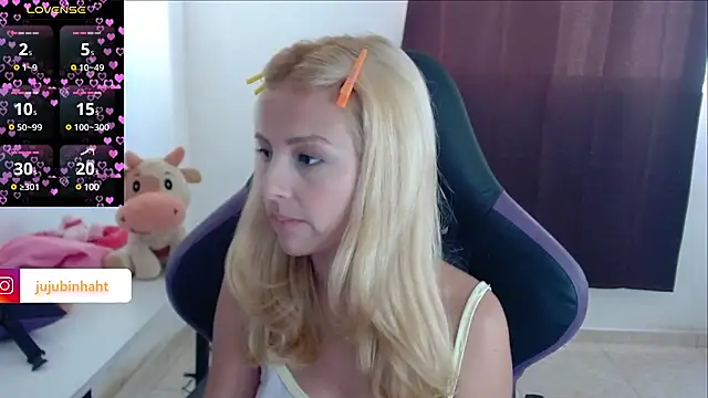 jujubinhahot online show from March 21, 2025, 10:50 am