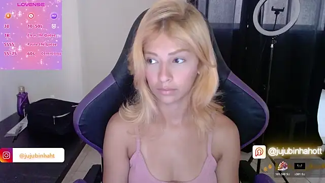 jujubinhahot online show from November 27, 2025, 8:26 am