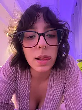 aurora xoxo online show from December 21, 2024, 7:45 am