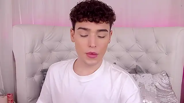 RobbyCharming online show from September 20, 2025, 3:44 am