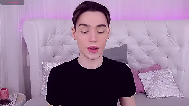 RobbyCharming online show from March 14, 2025, 7:23 pm