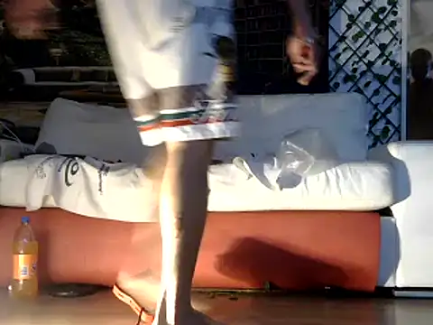 Snapshot of OSIRlS chatting on February 26, 2025, 4:05 pm OSIRlS online show from February 26, 2025, 4:05 pm