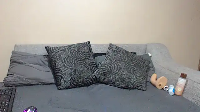 Snapshot of BELINDAXXXXX chatting on March 3, 2025, 4:21 am BELINDAXXXXX online show from March 3, 2025, 4:21 am