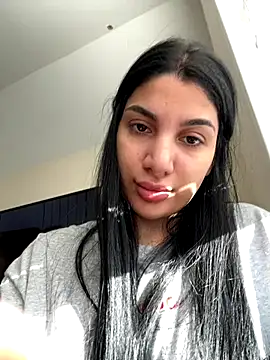 Samira30 online show from November 13, 2025, 11:47 am