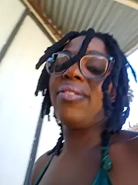 Snapshot of Shaniko89 chatting on February 8, 2026, 5:38 am Shaniko89 online show from February 8, 2026, 5:38 am