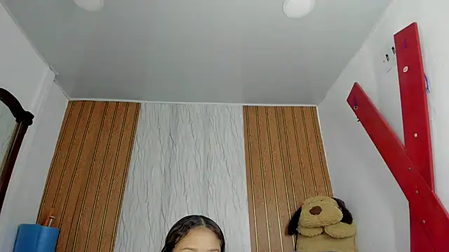 MarianaManzur online show from October 5, 2025, 3:14 pm