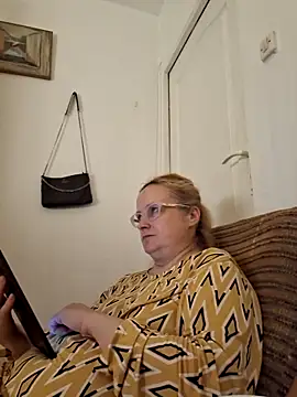 She-devilx online show from September 16, 2025, 7:59 pm