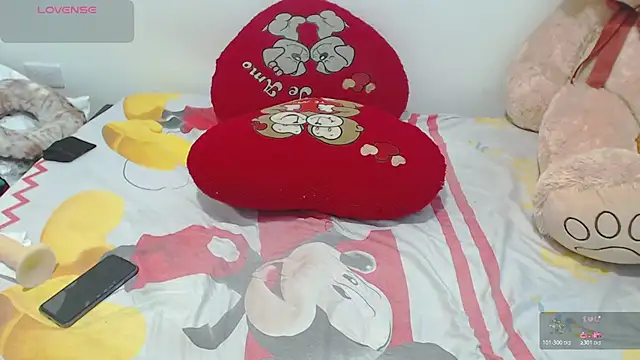 Snapshot of eliana09xx chatting on October 28, 2025, 11:53 am eliana09xx online show from October 28, 2025, 11:53 am