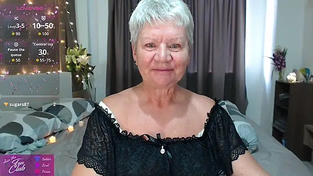 Snapshot of roxana_brooks chatting on April 24, 2026, 11:40 pm roxana brooks online show from April 24, 2026, 11:40 pm