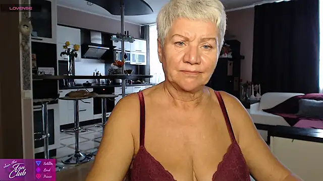 roxana brooks online show from July 2, 2026, 10:32 am