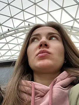 Snapshot of ValenciaShock chatting on February 7, 2025, 5:31 am ValenciaShock online show from February 7, 2025, 5:31 am