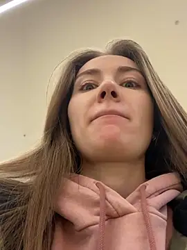 Snapshot of ValenciaShock chatting on February 9, 2025, 5:08 am ValenciaShock online show from February 9, 2025, 5:08 am