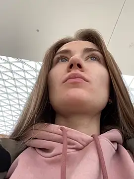 Snapshot of ValenciaShock chatting on February 9, 2025, 8:10 am ValenciaShock online show from February 9, 2025, 8:10 am