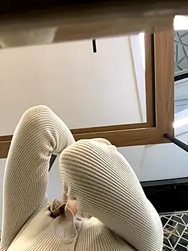 Snapshot of ValenciaShock chatting on October 6, 2025, 6:47 am ValenciaShock online show from October 6, 2025, 6:47 am