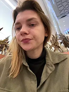 Snapshot of ValenciaShock chatting on December 3, 2025, 6:47 am ValenciaShock online show from December 3, 2025, 6:47 am