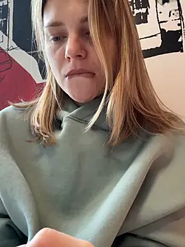 Snapshot of ValenciaShock chatting on October 1, 2025, 6:40 am ValenciaShock online show from October 1, 2025, 6:40 am