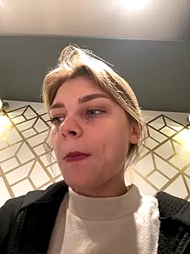 Snapshot of ValenciaShock chatting on September 20, 2025, 6:40 am ValenciaShock online show from September 20, 2025, 6:40 am