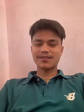 Hullax online show from April 21, 2026, 2:36 am