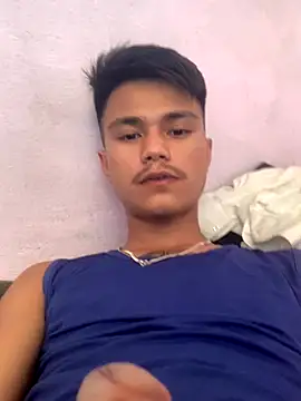 Hullax online show from September 26, 2025, 3:02 am