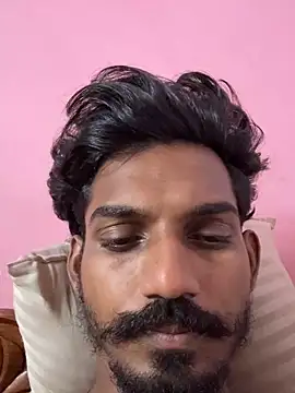 Snapshot of yo19boy chatting on May 17, 2026, 4:56 am yo19boy online show from May 17, 2026, 4:56 am