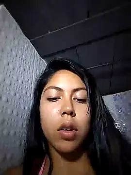 leah passion online show from December 9, 2024, 6:25 pm