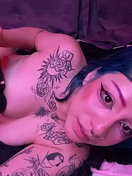 Lucygothic online show from March 14, 2025, 6:10 am