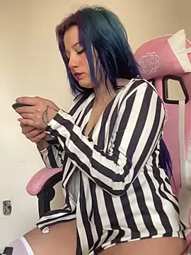 Lucygothic online show from January 2, 2025, 10:11 pm