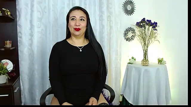 Karina Yang online show from October 2, 2025, 10:18 am