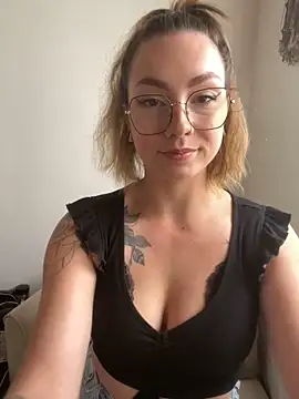 TalullaX online show from October 6, 2025, 10:16 am