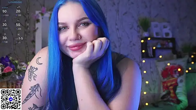 Snapshot of Moon_Valkyrie chatting on March 11, 2025, 1:23 pm Moon Valkyrie online show from March 11, 2025, 1:23 pm