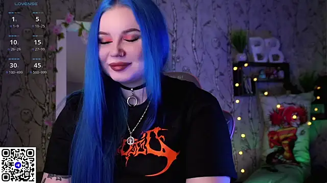 Snapshot of Moon_Valkyrie chatting on March 17, 2025, 9:44 am Moon Valkyrie online show from March 17, 2025, 9:44 am