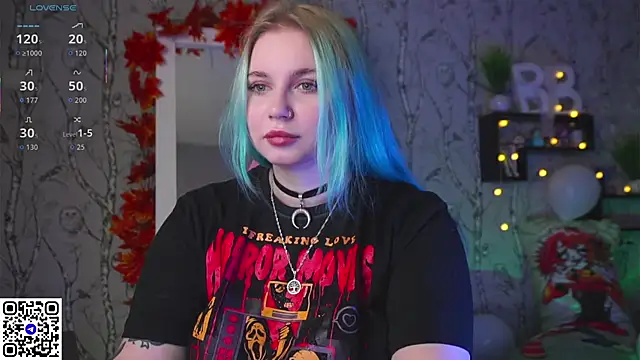 Snapshot of Moon_Valkyrie chatting on September 12, 2025, 9:20 am Moon Valkyrie online show from September 12, 2025, 9:20 am