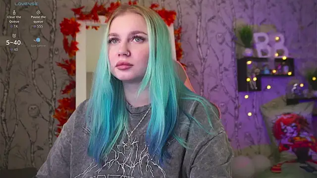 Snapshot of Moon_Valkyrie chatting on September 24, 2025, 7:26 am Moon Valkyrie online show from September 24, 2025, 7:26 am