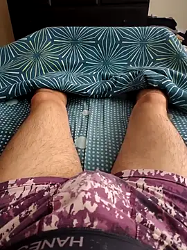 Snapshot of LuqenZo chatting on February 20, 2026, 1:13 pm LuqenZo online show from February 20, 2026, 1:13 pm