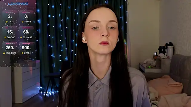 Silver rains online show from March 3, 2025, 9:59 pm