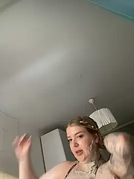 OdriOlsens online show from February 25, 2025, 1:43 pm