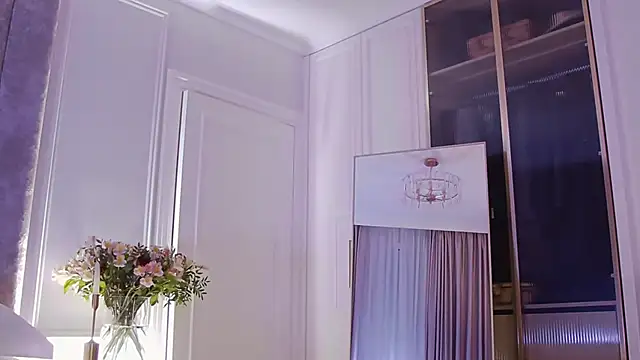 MilaDYstarlight online show from February 16, 2025, 8:22 pm