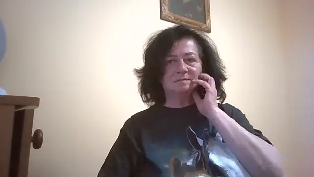 GypsiQueen2 online show from May 19, 2026, 5:53 pm