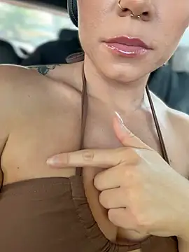 LukeLouHarvey online show from February 8, 2026, 3:48 am