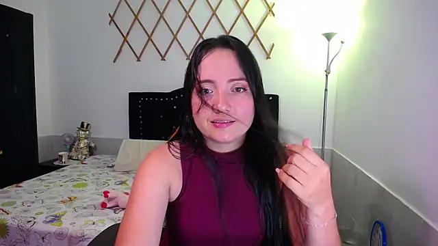 naughty girl 4u online show from October 15, 2025, 8:17 pm