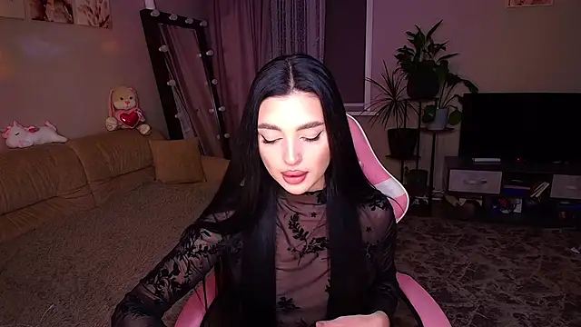   Malika   online show from October 10, 2025, 2:29 pm