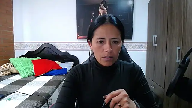Snapshot of sharoon_cheerry chatting on April 21, 2026, 7:53 pm sharoon cheerry online show from April 21, 2026, 7:53 pm