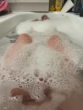 David19932908 online show from February 12, 2025, 4:55 pm