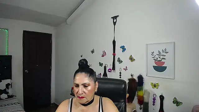 mature bigboobs10 online show from December 19, 2025, 3:54 am