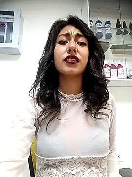 Scarlet wd18 online show from March 18, 2025, 2:40 am