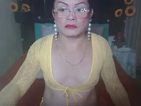 UrAsianPrincessDanie online show from February 10, 2026, 7:57 pm