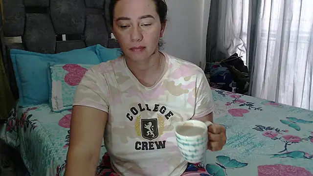 sara hott 1 online show from March 23, 2026, 1:33 pm