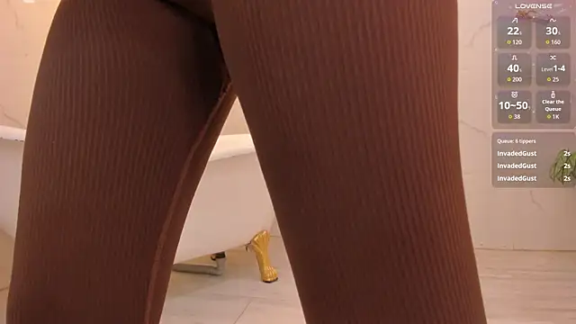 Pia Johnson  online show from February 21, 2026, 11:34 am