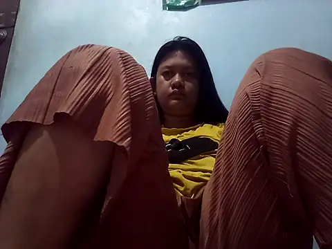 Snapshot of Honeybun25 chatting on September 23, 2025, 6:15 pm Honeybun25 online show from September 23, 2025, 6:15 pm