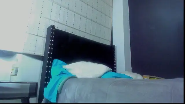 amareto queen online show from March 22, 2025, 1:11 am